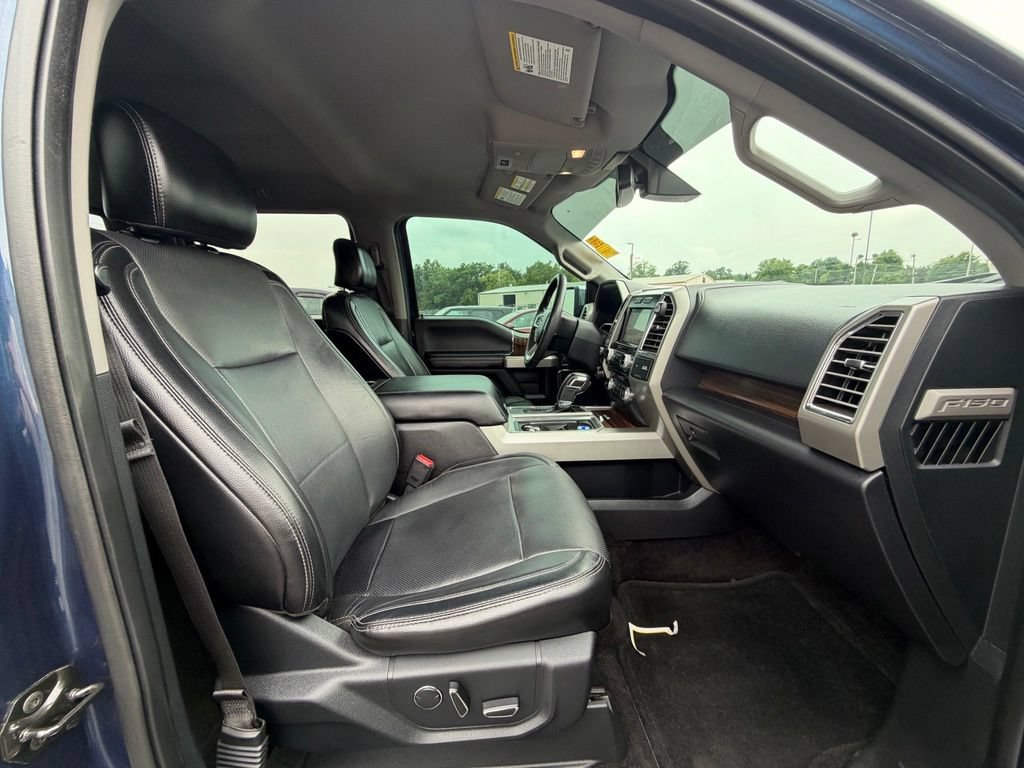 Used 2016 Ford F150 Lariat w/ Equipment Group 502A Luxury AWD/4WD image 13
