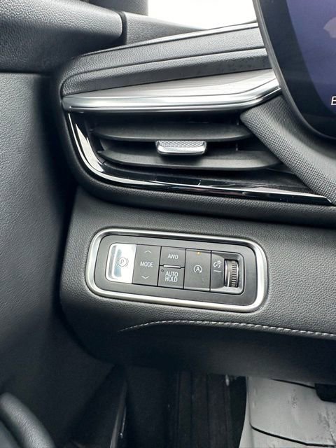 Used 2025 Buick Enclave Preferred image 43