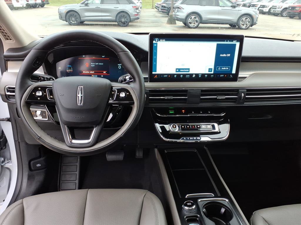 New 2026 Lincoln Corsair Premiere image 10