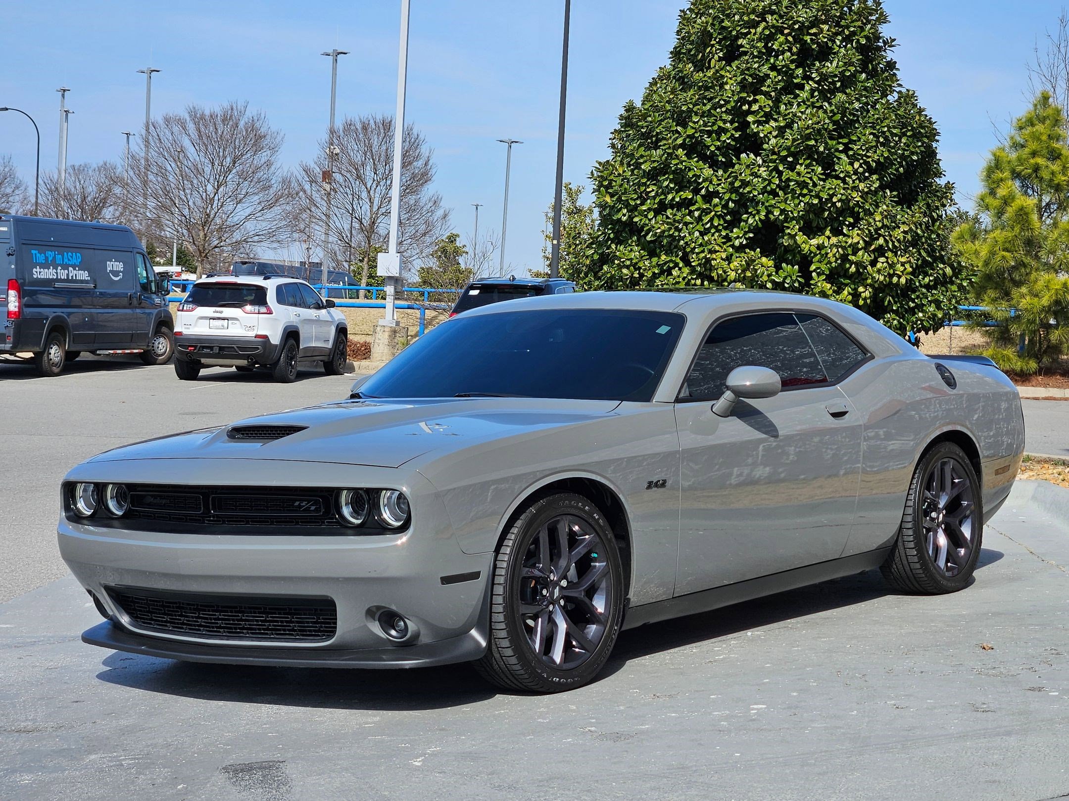 Used 2023 Dodge Challenger R/T w/ Plus Package image 3