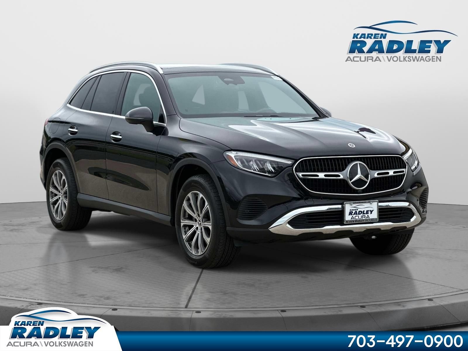 Used 2024 Mercedes-Benz GLC 300 image 1