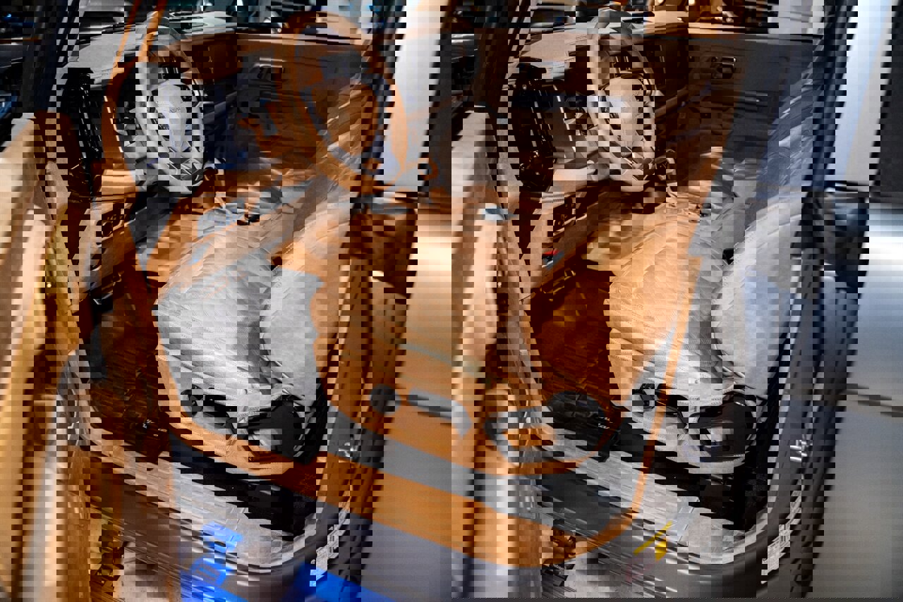 Used 2024 Ford Bronco Black Diamond image 13