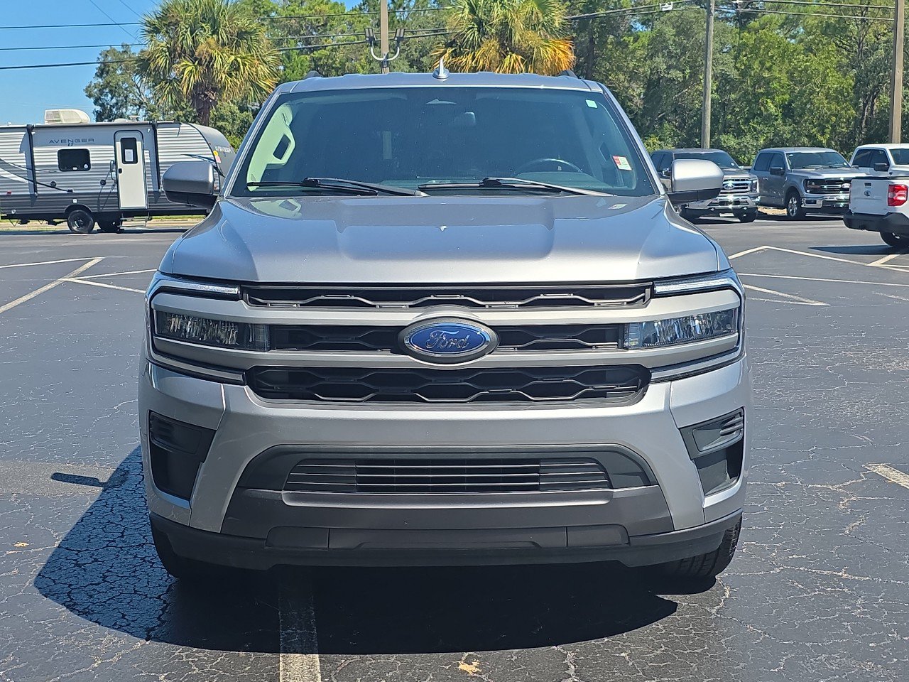 Used 2024 Ford Expedition XLT AWD/4WD image 11