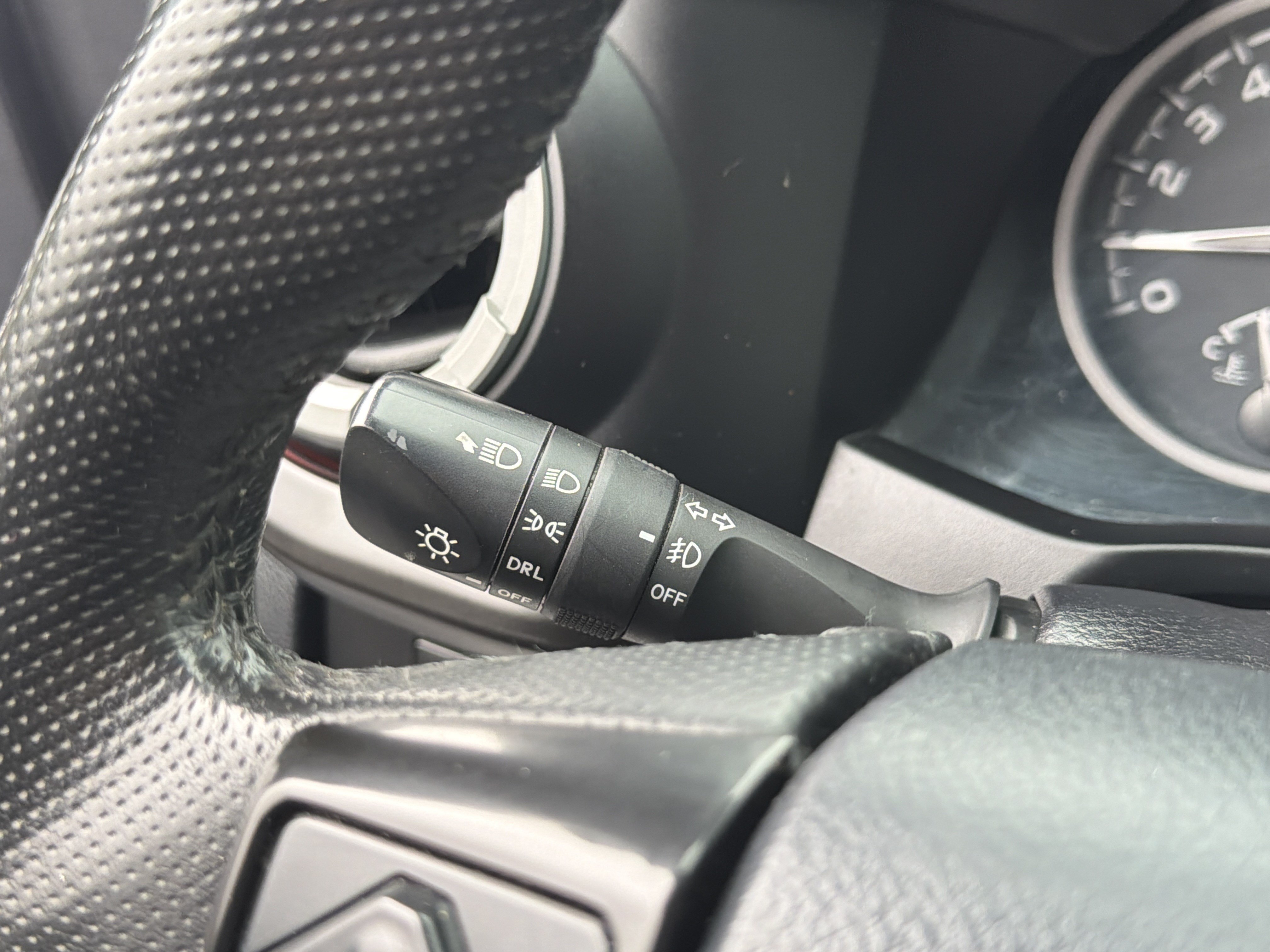 Used 2020 Toyota Tacoma TRD Off-Road AWD/4WD image 28