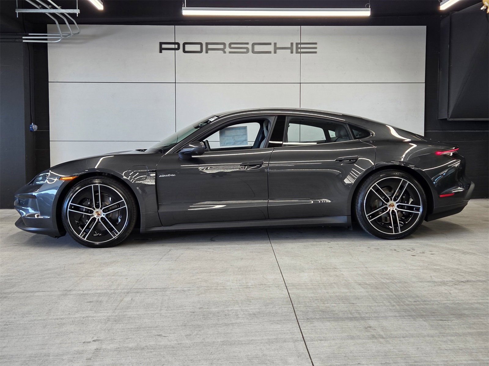 New 2026 Porsche Taycan image 2