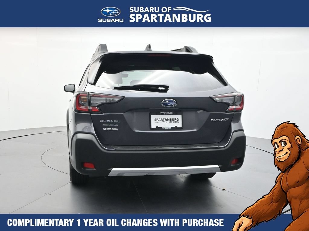 Used 2025 Subaru Outback Limited AWD/4WD image 7