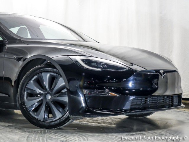 Used 2023 Tesla Model S image 2