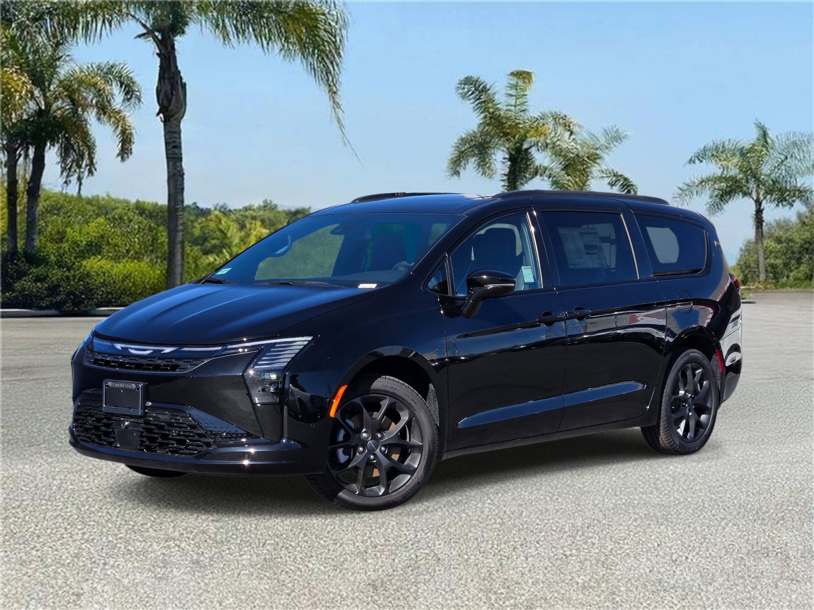 New 2027 Chrysler Pacifica Limited w/ Family Tech Group AWD/4WD image 1