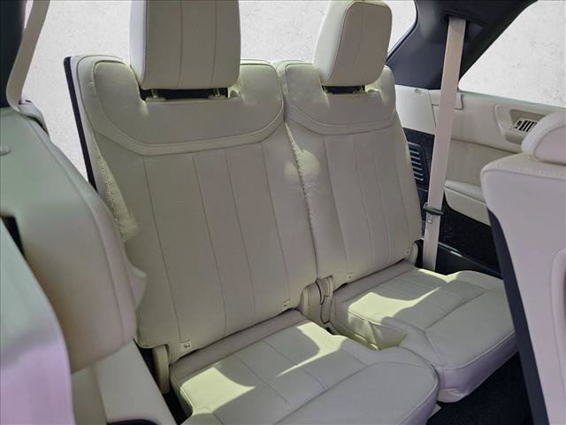 New 2026 Land Rover Range Rover Long Wheelbase SE AWD/4WD image 12