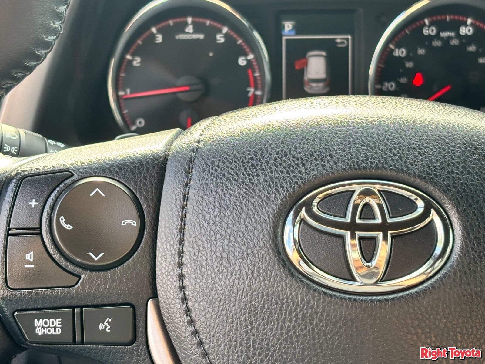Certified 2016 Toyota RAV4 SE w/ Cargo Management Package FWD image 23