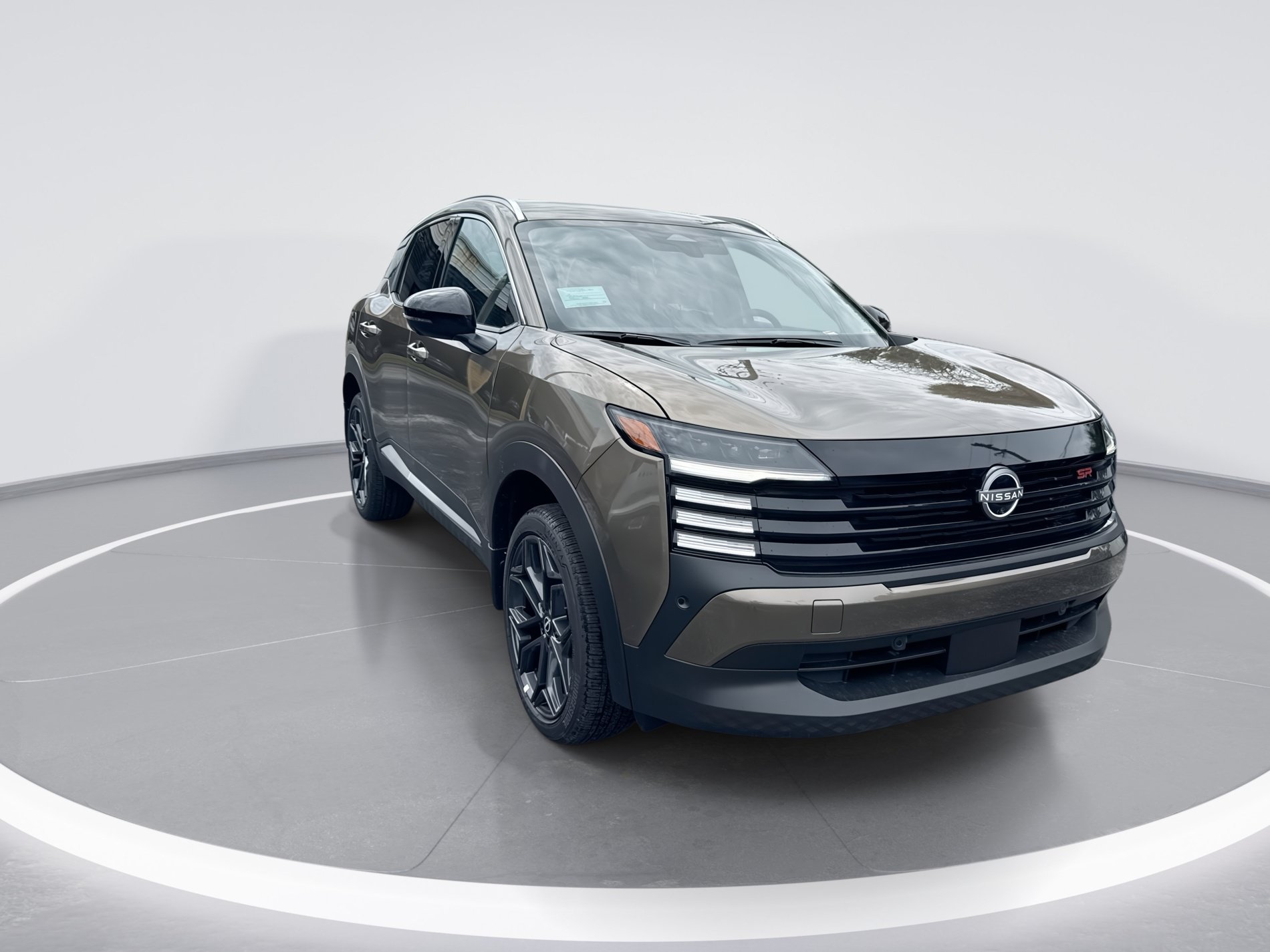 New 2027 Nissan Kicks SR FWD image 2