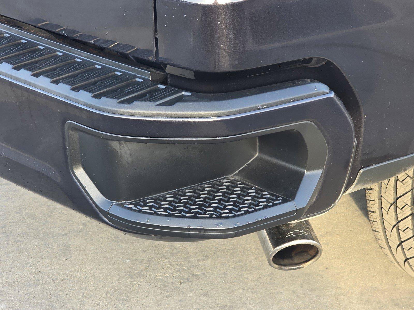Used 2023 Chevrolet Silverado 1500 Custom RWD image 12