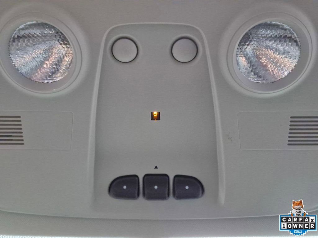 Used 2010 Chevrolet Traverse LT w/ Personal Connectivity Package FWD image 20