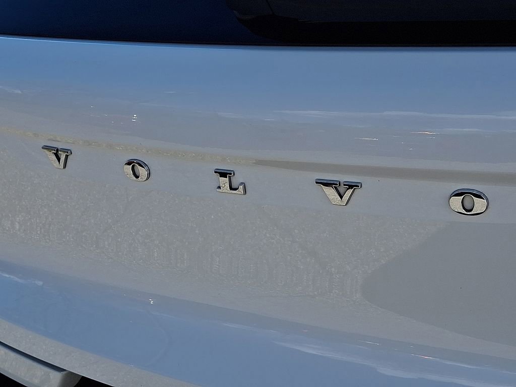 Used 2019 Volvo XC40 T5 Momentum image 30