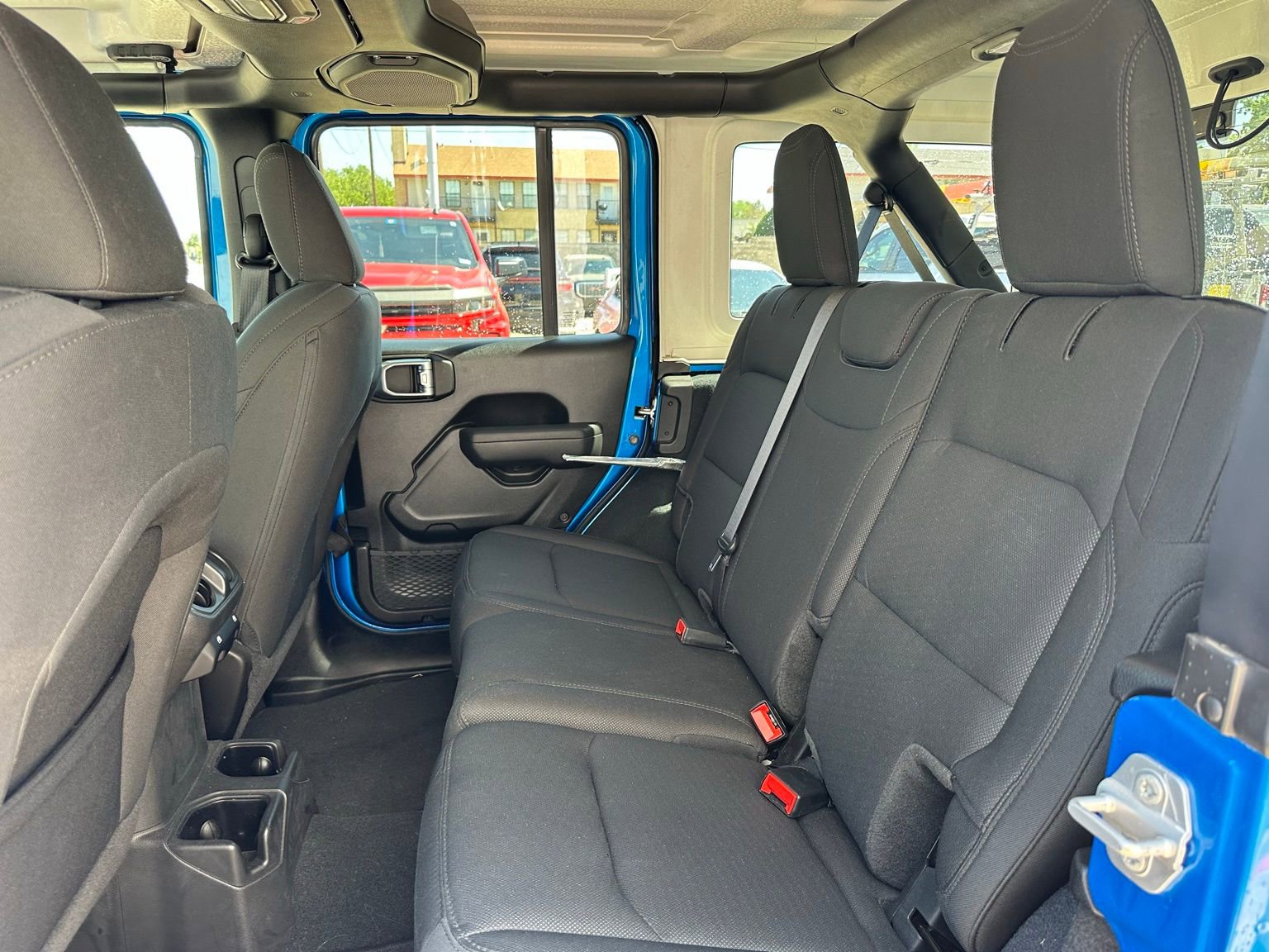 Used 2022 Jeep Wrangler Unlimited Sport image 9