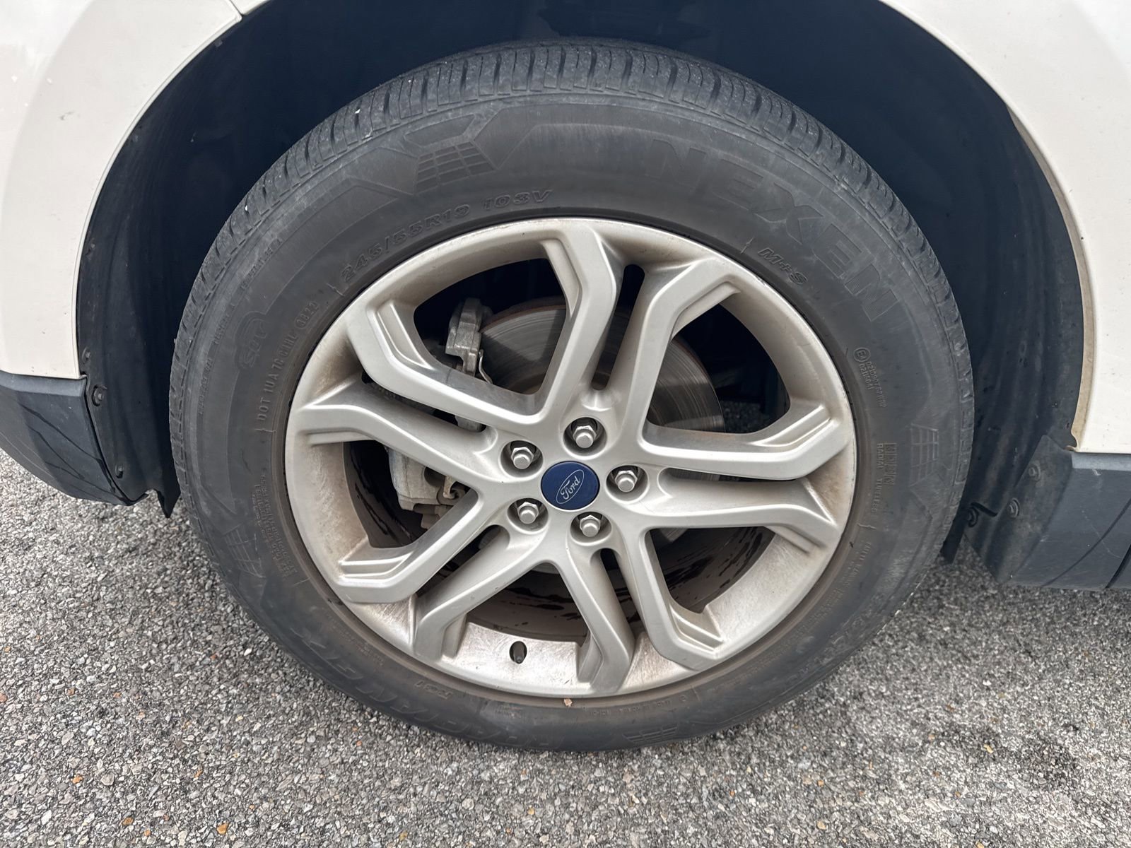 Used 2015 Ford Edge Titanium w/ Equipment Group 301A image 10