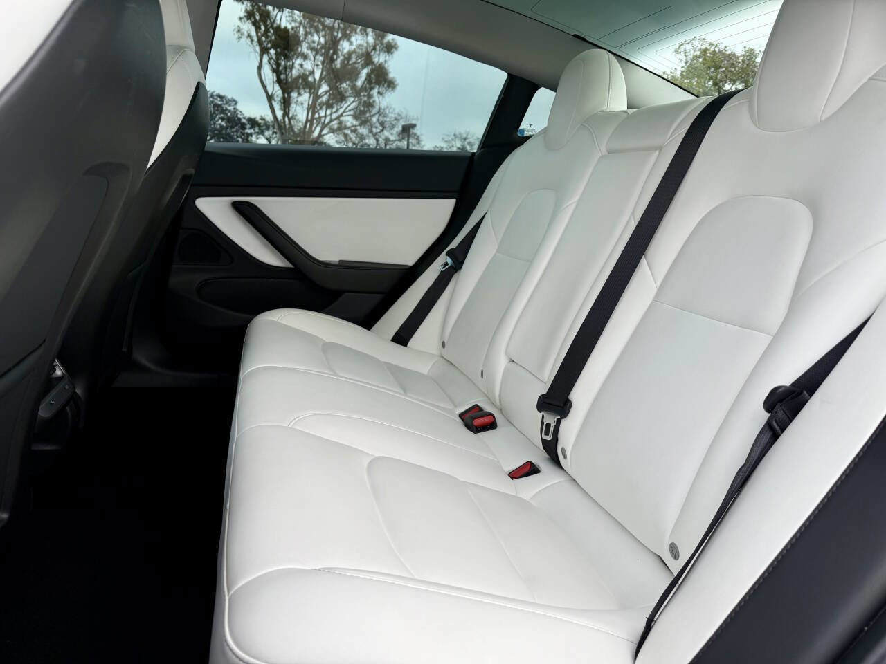 Used 2020 Tesla Model 3 Standard Range Plus image 19