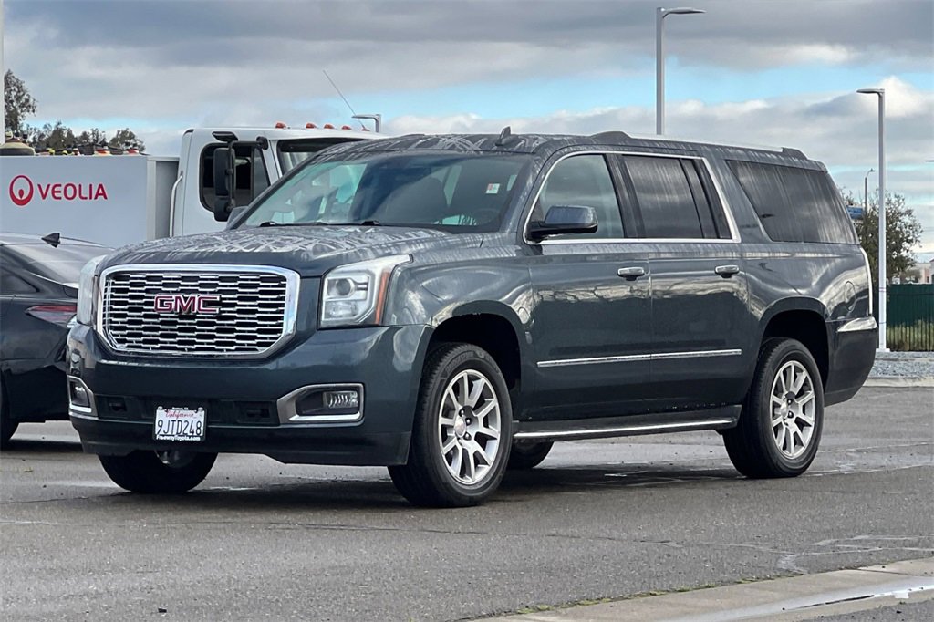 Used 2019 GMC Yukon XL Denali image 10