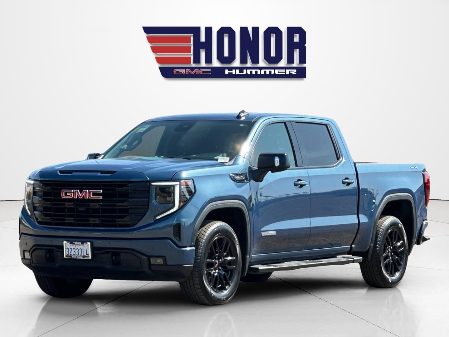 Used 2026 GMC Sierra 1500 Elevation w/ Elevation Premium Package AWD/4WD image 8