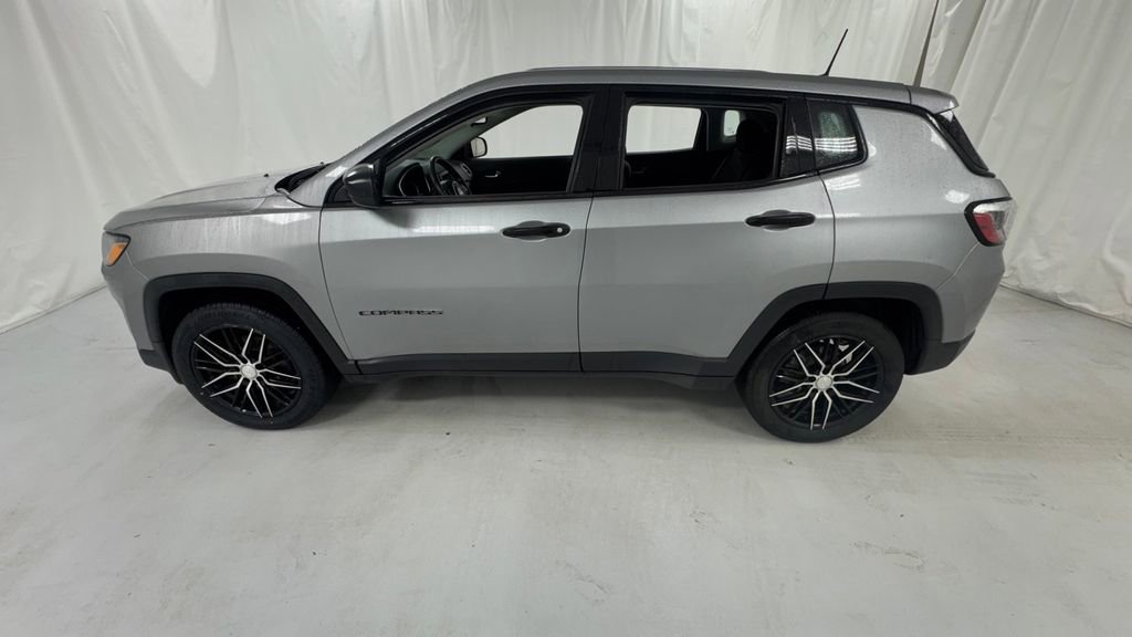 Used 2020 Jeep Compass Sport w/ Cold Weather Group image 6