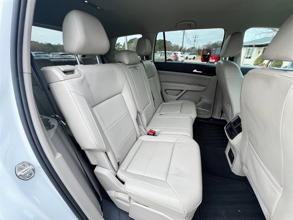 Used 2021 Volkswagen Atlas SE image 23
