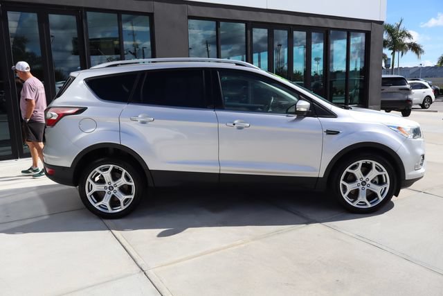 Used 2017 Ford Escape Titanium w/ Equipment Group 301A FWD image 2
