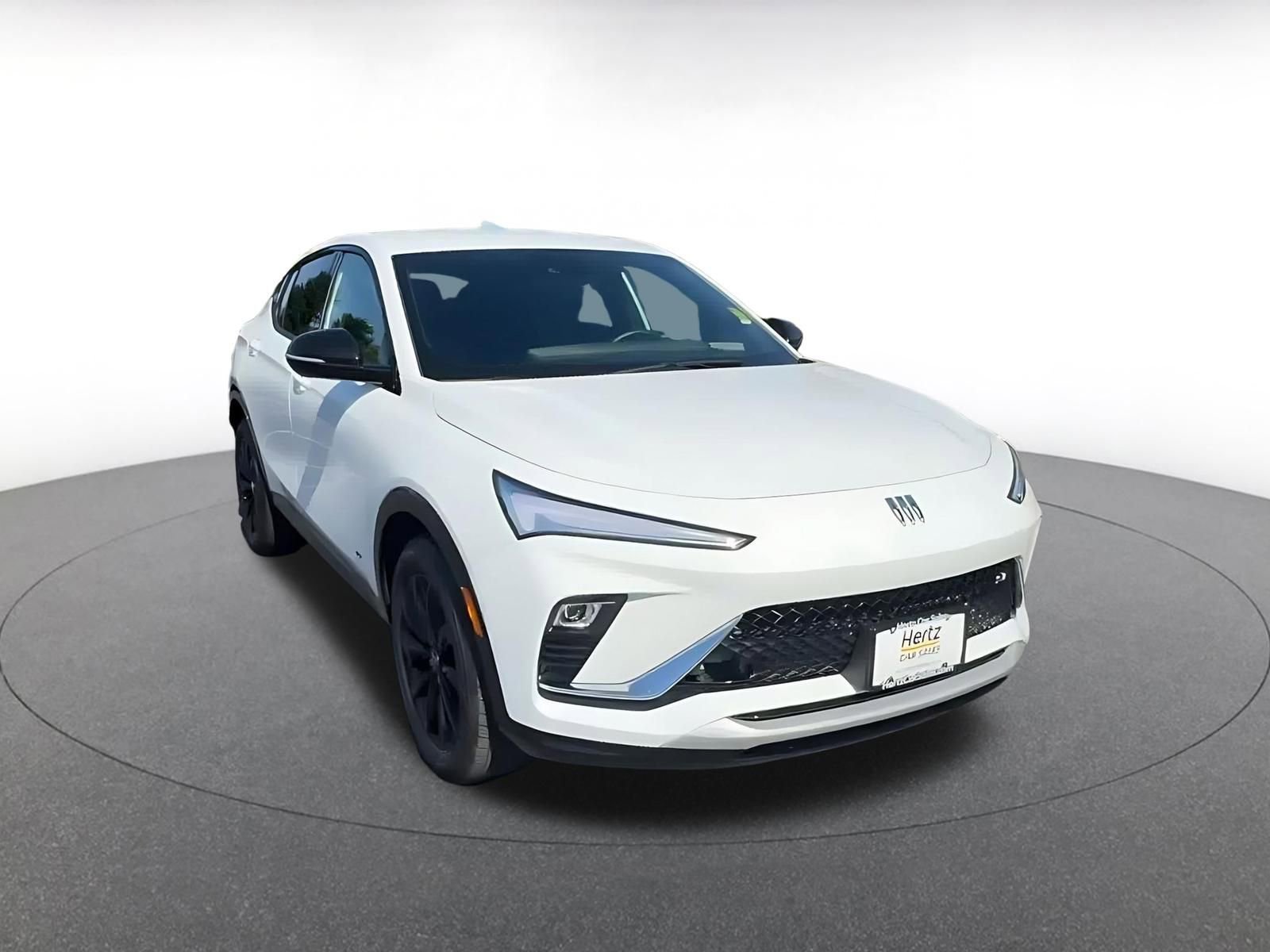 Used 2025 Buick Envista Sport Touring image 3