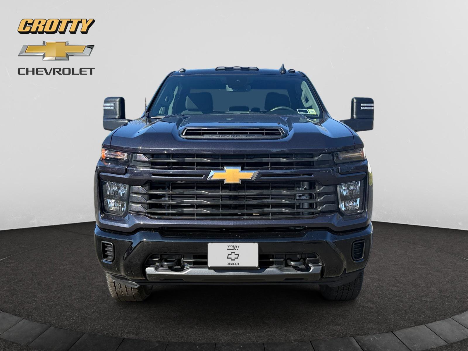 Used 2024 Chevrolet Silverado 2500 Custom w/ Custom Value Package image 8