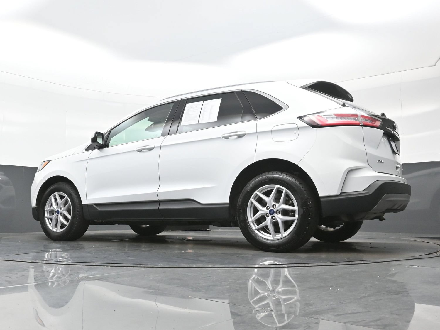 Used 2024 Ford Edge SEL w/ Convenience Package AWD/4WD image 27