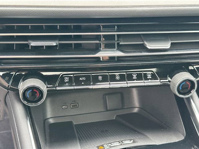 New 2025 Chevrolet Traverse LT w/ Enhanced Driving Package image 15