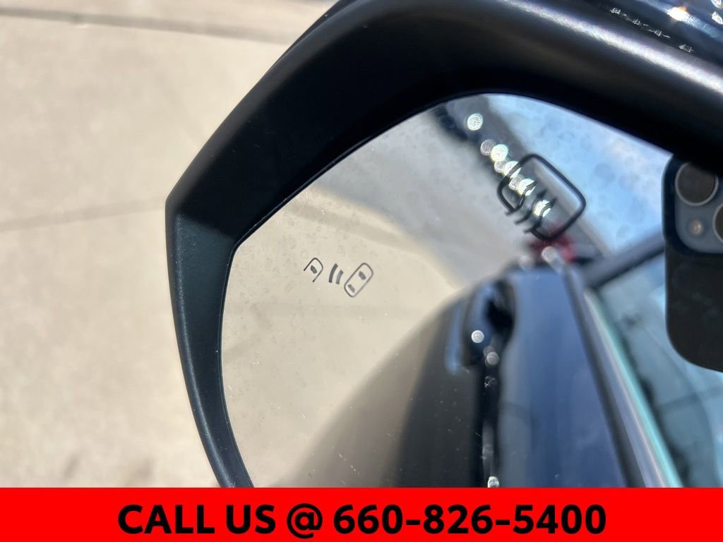 Used 2025 Toyota Sienna LE image 17