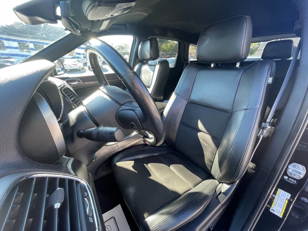 Used 2021 Jeep Grand Cherokee Laredo X image 10