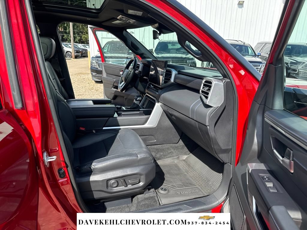 Used 2024 Toyota Tundra Platinum AWD/4WD image 27
