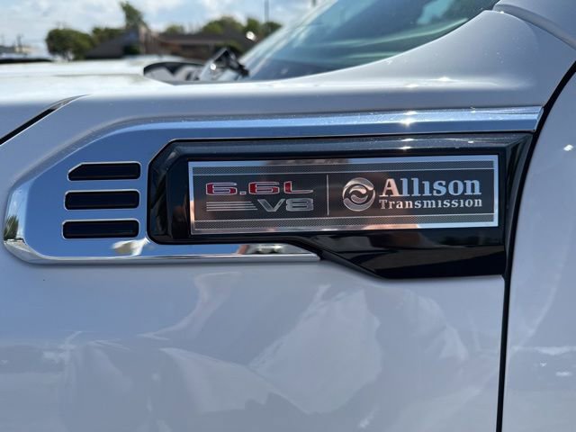 Used 2024 GMC Sierra 2500 SLT w/ SLT Premium Package AWD/4WD image 14