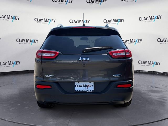 Used 2018 Jeep Cherokee Latitude Plus FWD image 4