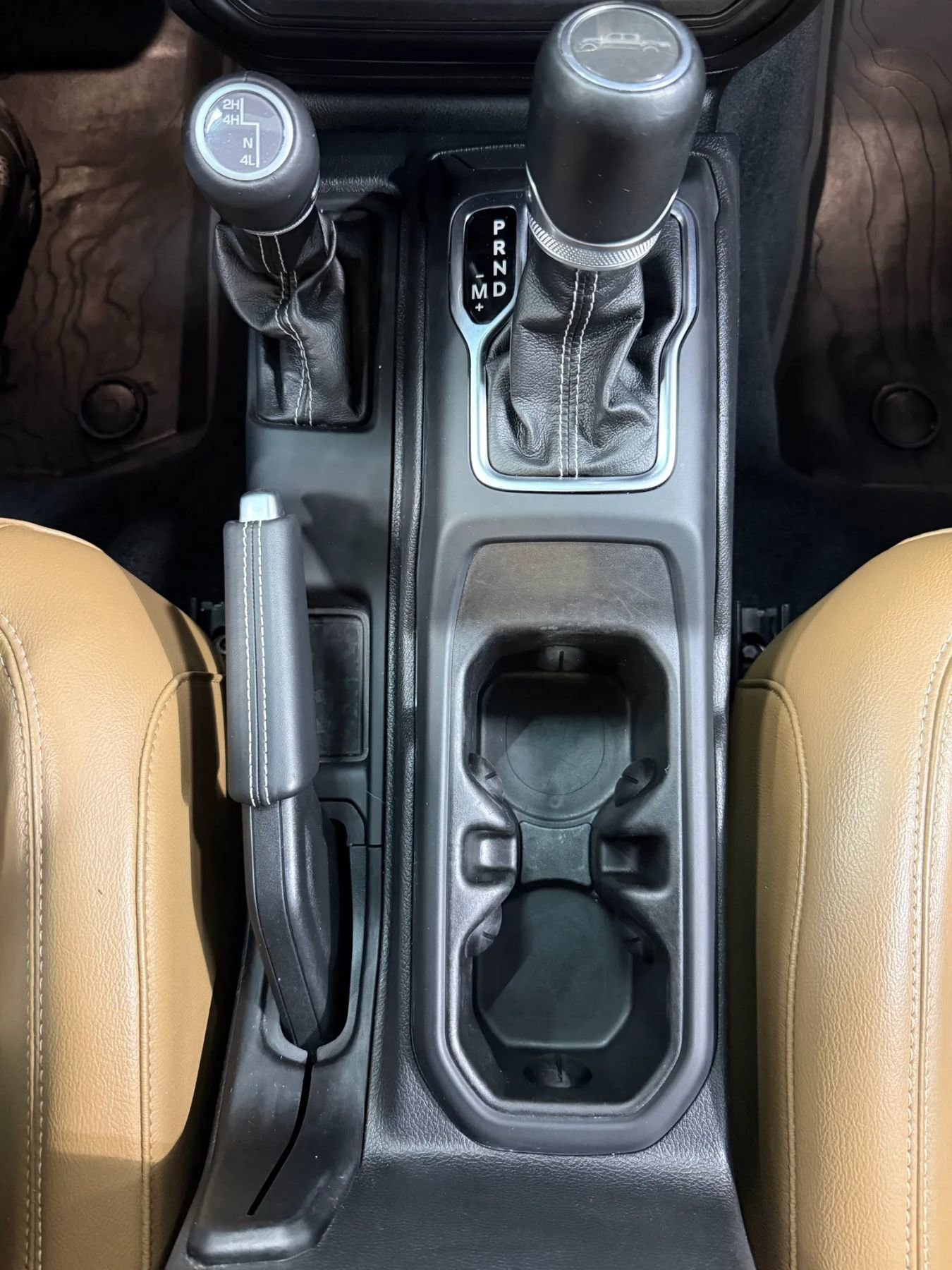 Used 2023 Jeep Gladiator Overland w/ Popular Equipment Package image 25