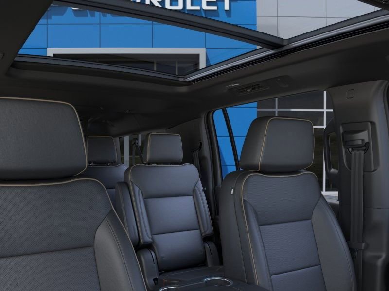 New 2026 Chevrolet Suburban Premier image 25