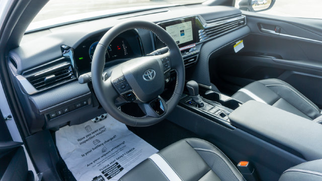New 2026 Toyota Camry SE w/ Convenience Package FWD image 9