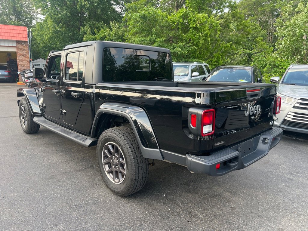 Used 2021 Jeep Gladiator Overland image 3