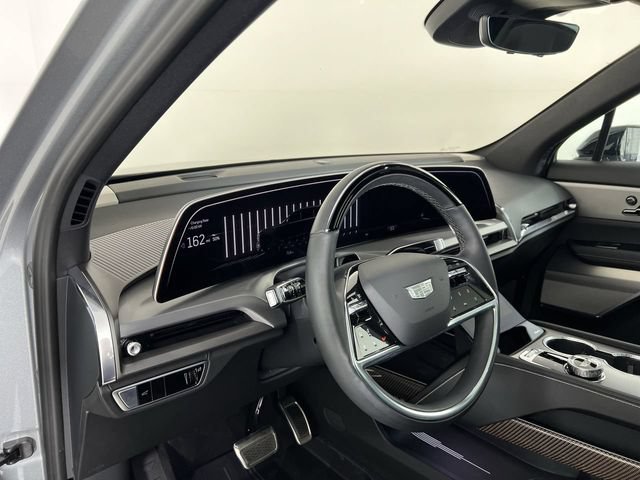 Certified 2026 Cadillac Vistiq Luxury w/ LPO, Floor Liner Package AWD/4WD image 10