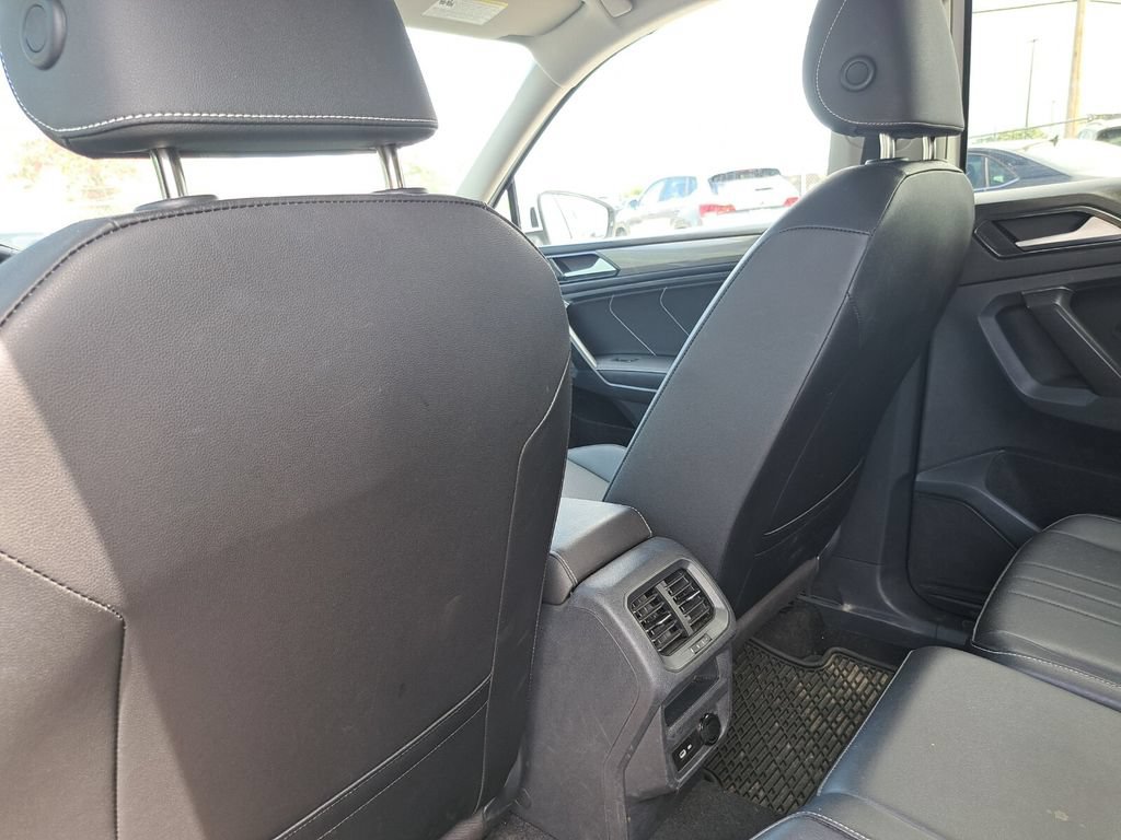 Used 2023 Volkswagen Tiguan SE FWD image 22