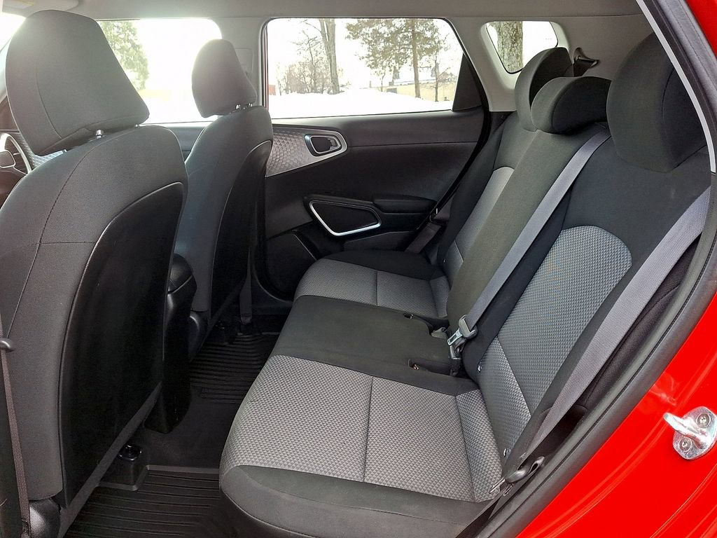 Certified 2022 Kia Soul LX image 11
