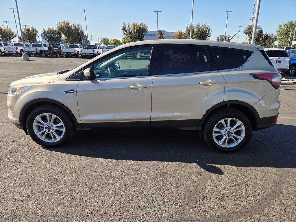 Used 2017 Ford Escape SE AWD/4WD image 6