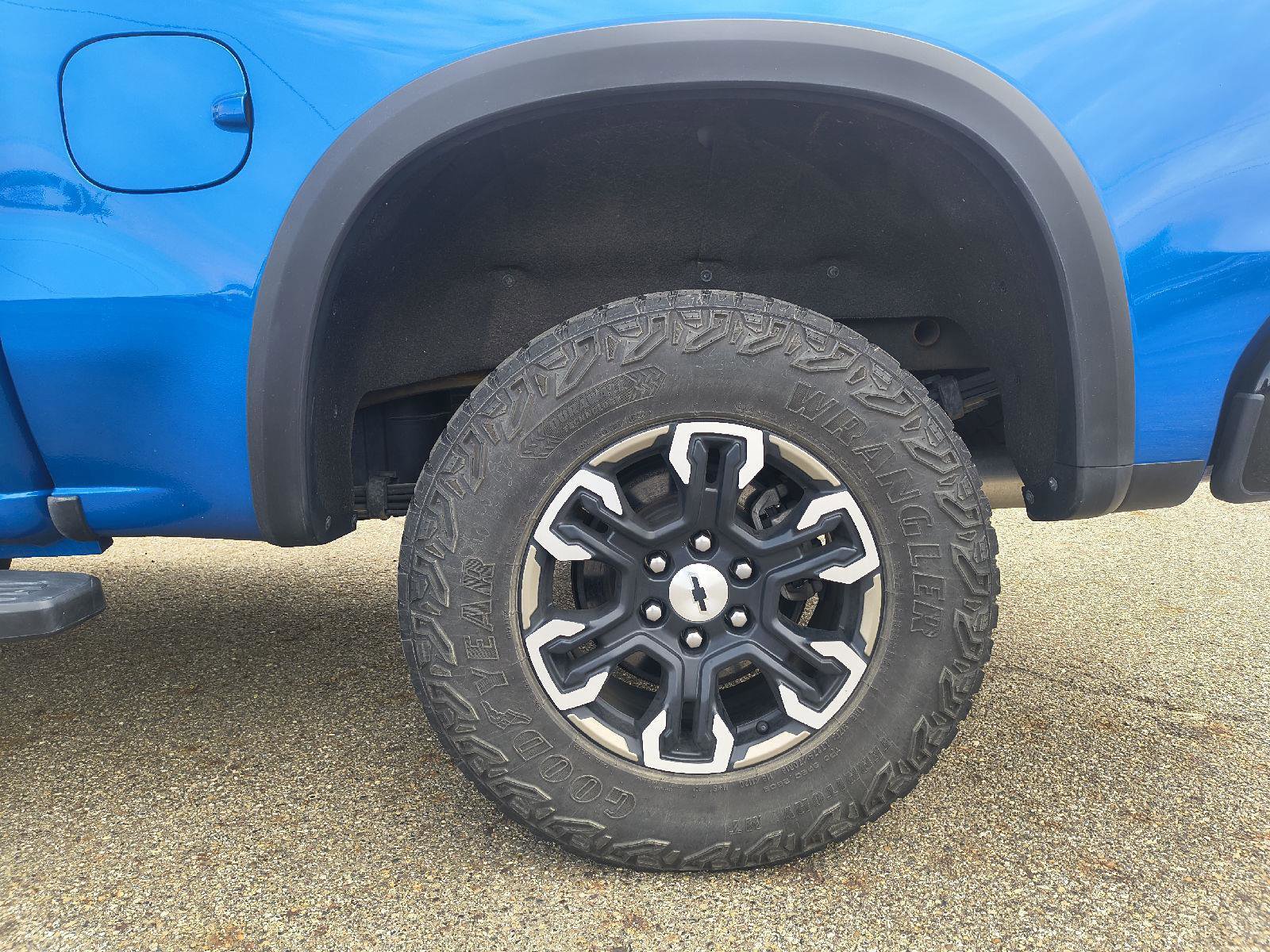 Used 2022 Chevrolet Silverado 1500 ZR2 image 38