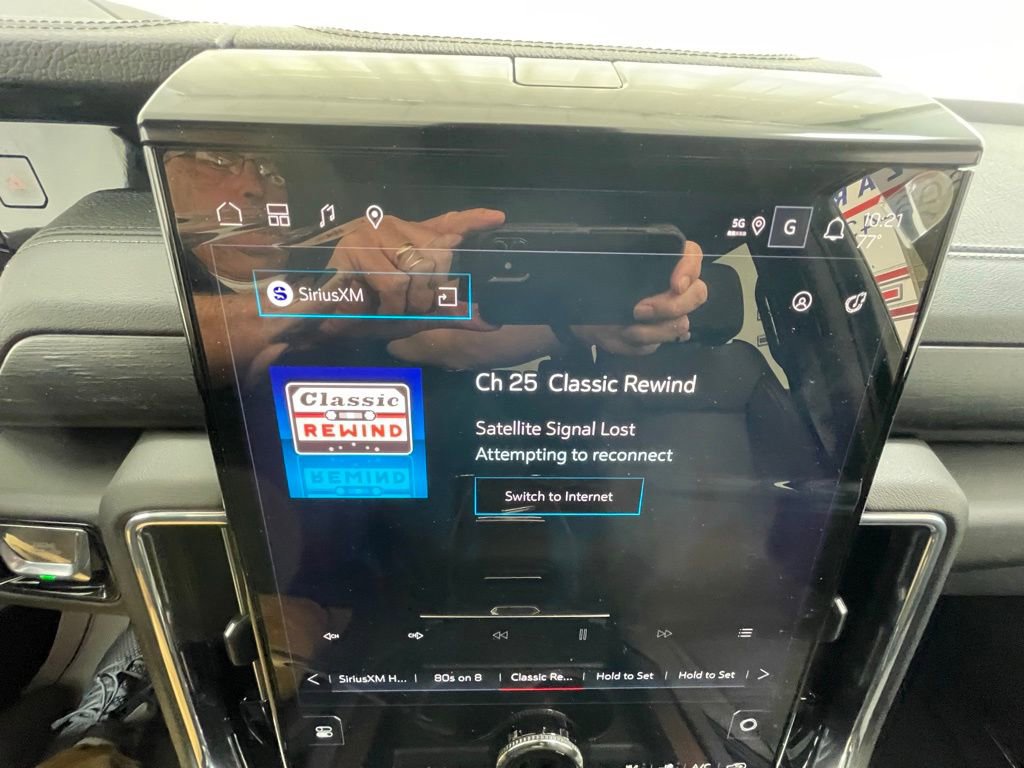 New 2026 GMC Yukon XL Denali w/ Sun & Power Step Package AWD/4WD image 26