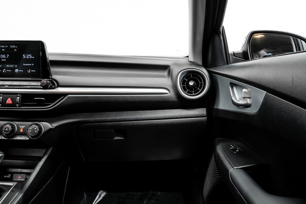 Used 2024 Kia Forte LXS image 26