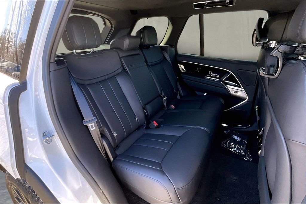 New 2026 Land Rover Range Rover SE image 10