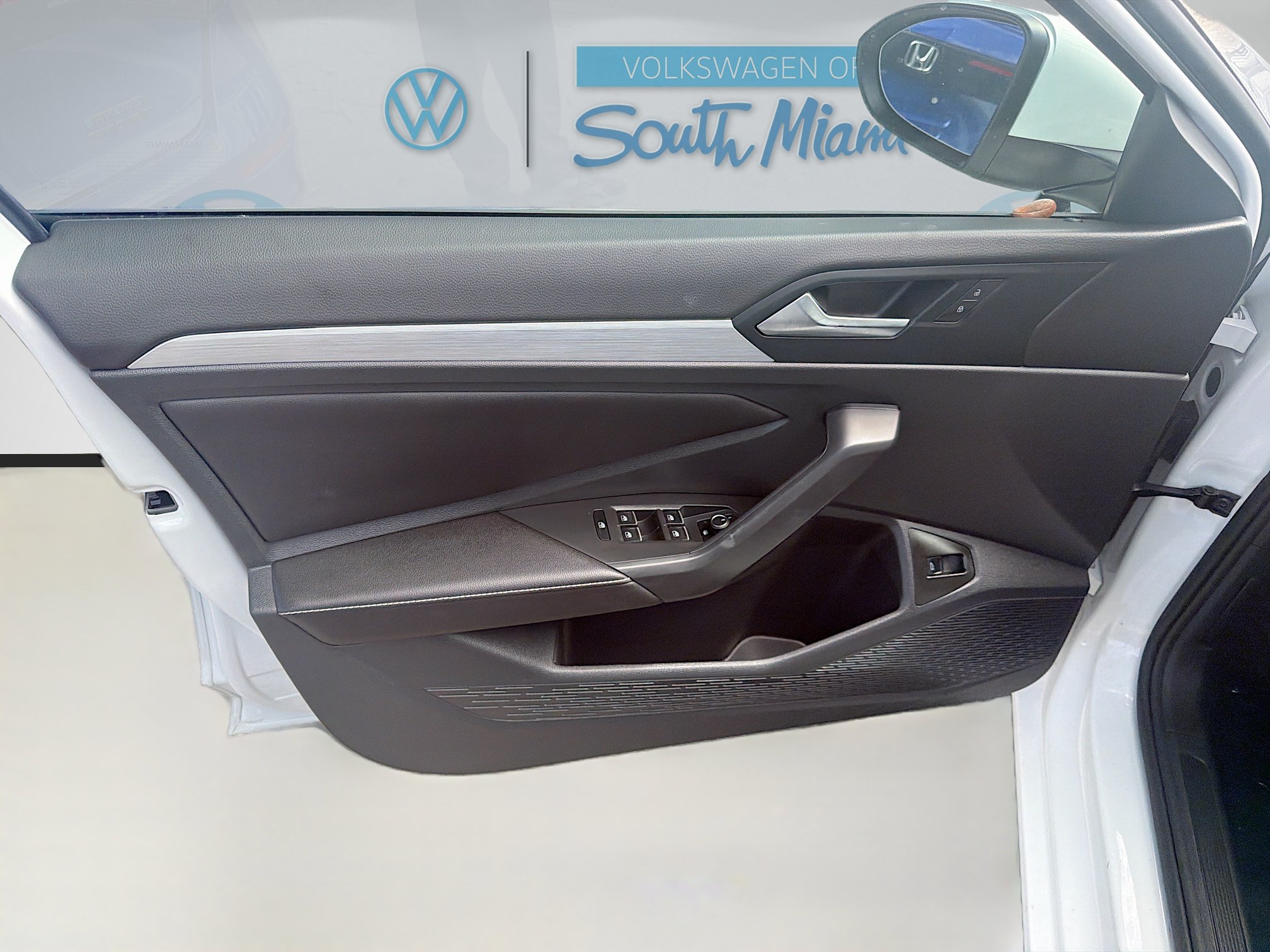 Certified 2025 Volkswagen Jetta S FWD image 19