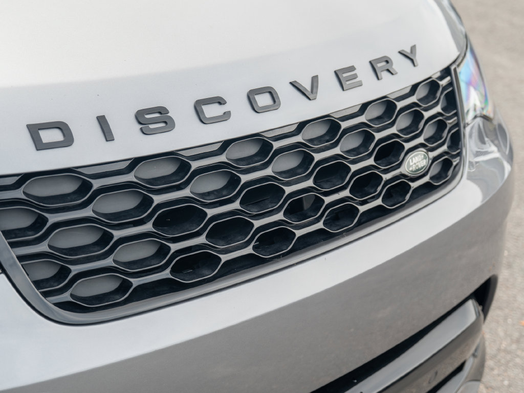 Used 2024 Land Rover Discovery Dynamic SE AWD/4WD image 17