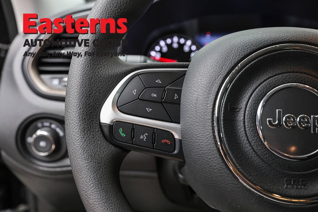 Used 2023 Jeep Renegade Latitude AWD/4WD image 15